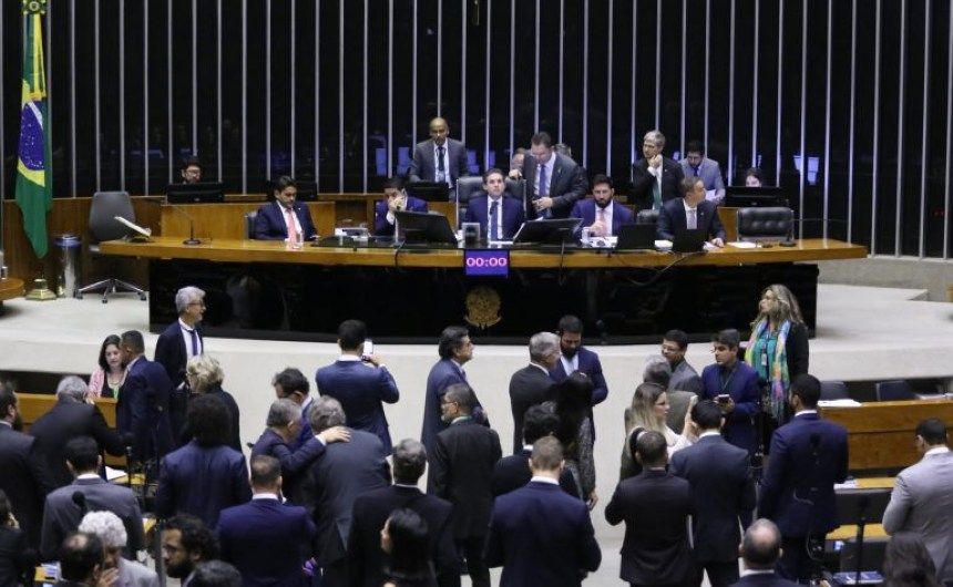 Deputados na sessão do Plenário Fonte: Agência Câmara de Notícias - Kayo Magalhães/Câmara dos Deputados