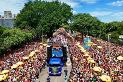 Foliões elogiam infraestrutura de megablocos no Ibirapuera; circuito teve neste fim de semana Teló, Pocah, Gloria Groove, Lauana Prado - Bloco Sertanejinho do Teló - Fotos de: Sergio Barzaghi/SECOM