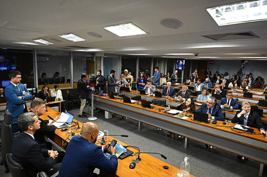 Comissão suspendeu os trabalhos e definiu o calendário de apresentação, discussão e votação do relatório final após decisão do STF Jefferson Rudy/Agência Senado