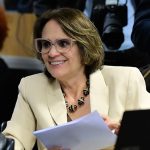Damares Alves foi a relatora do PL 1.722/2022, de Daniella Ribeiro, aprovado nesta terça pela CSP: texto proíbe restrições de vagas para mulheres nos concursos para as forças de segurança pública Geraldo Magela/Agência Senado