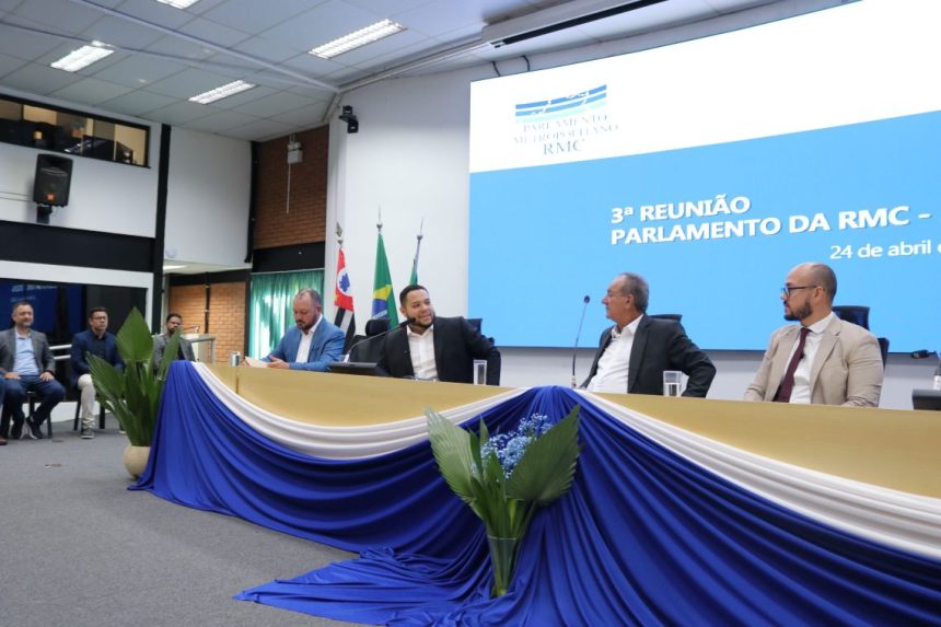 Vereadores da RMC debatem combate à crise hídrica em encontro regional na Câmara de Paulínia - Foto: Camara.M.Paulínia