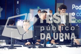 Objetivo é contribuir para o aperfeiçoamento da tecnologia do processo de votação. Foto: Alejandro Zambrana/Secom/TSE