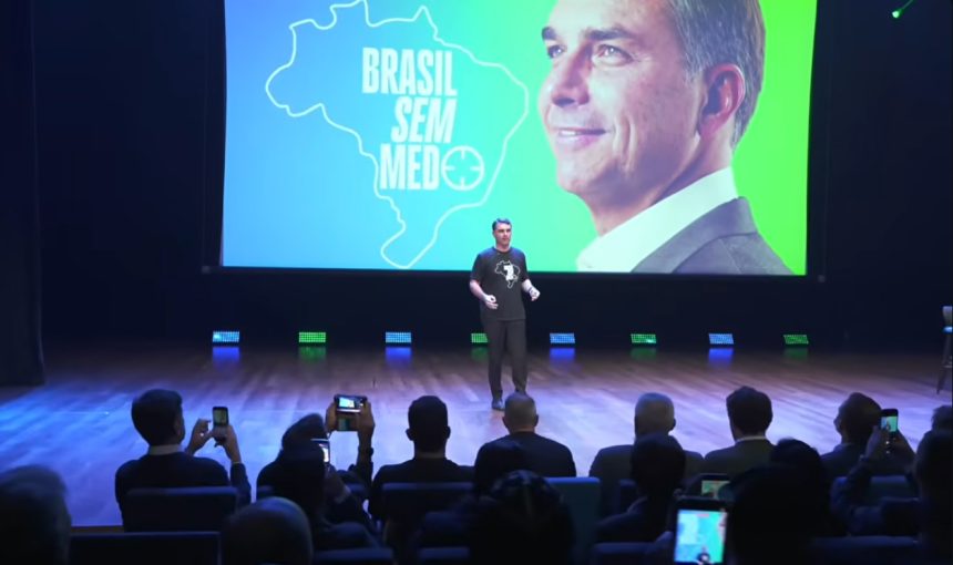 Entre os participantes de destaque esteve o senador Flávio Bolsonaro, apontado como pré-candidato à Presidência da República. Foto: Canal Flávio Bolsonaro