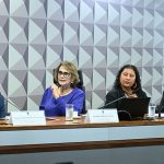 A senadora Damares Alves (2ª à esq.) presidiu o debate Geraldo Magela/Agência Senado