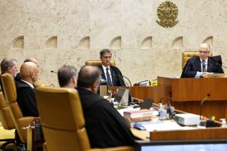 STF diante do próprio espelho: empate expõe divisão interna e adia decisão sobre Moraes e Mendonça -- Foto: Alejandro Zambrana/STF